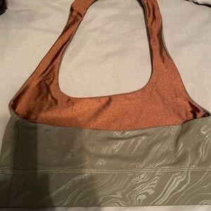 Fabletics, reversible bra size large